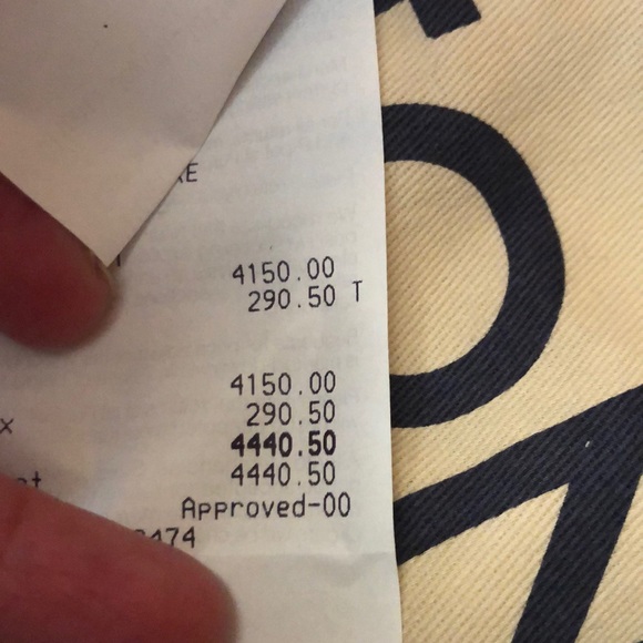 💯% Authentic Louis Vuitton Carmel Hobo - Picture 6 of 8